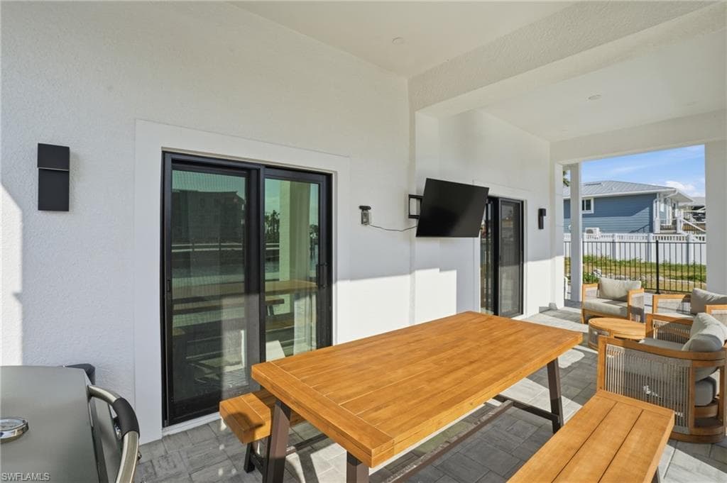 910 3rd ST, FORT MYERS BEACH FL 33931-37