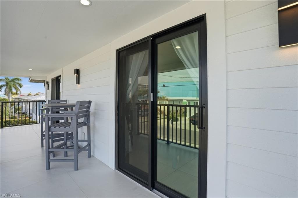 910 3rd ST, FORT MYERS BEACH FL 33931-36