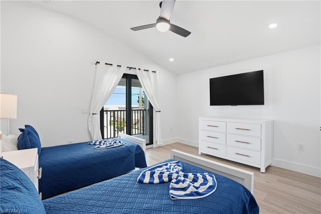 910 3rd ST, FORT MYERS BEACH FL 33931-18