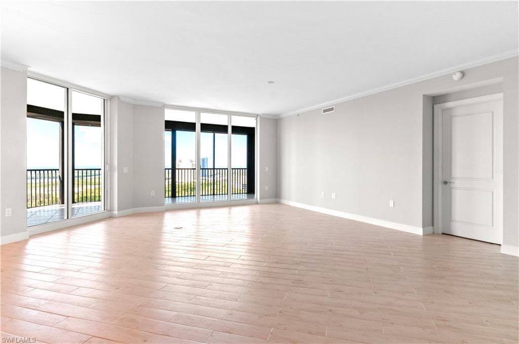 23850 Via Italia CIR # 1706, ESTERO FL 34134-7