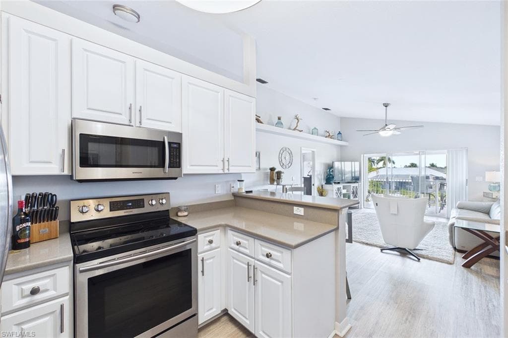 925 SW 47th TER 201-15