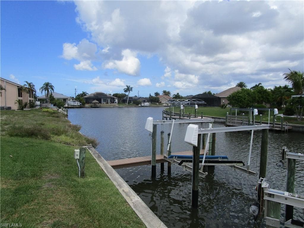 925 SW 47th TER 201-33