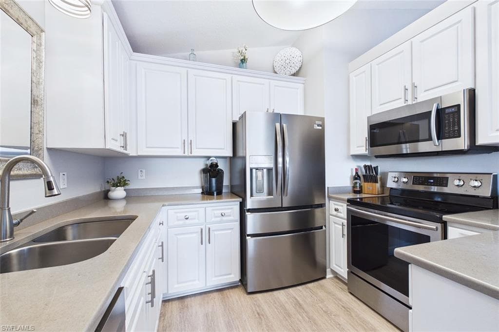 925 SW 47th TER 201-14