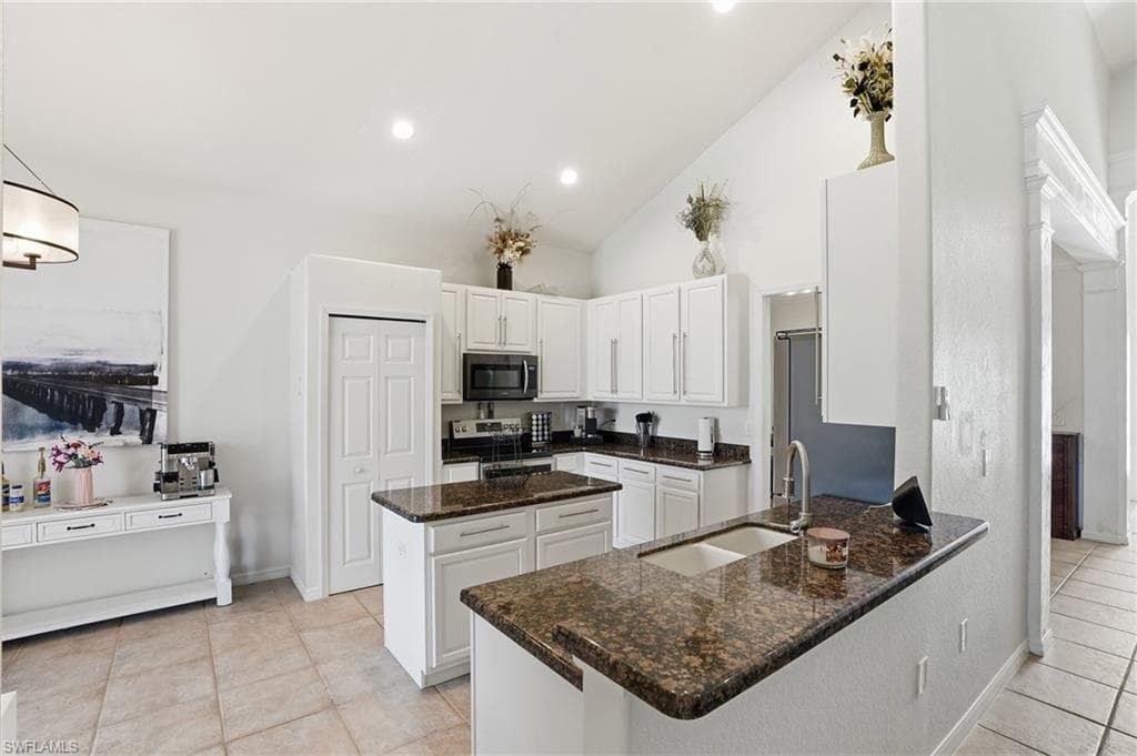 12836 Brynwood WAY, NAPLES FL 34105-11