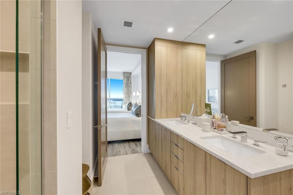 4991 Bonita Bay BLVD # 1102, BONITA SPRINGS FL 34134-32