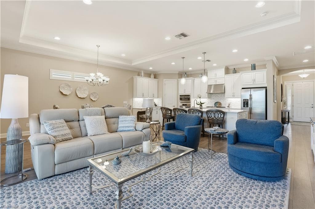 8665 Dilillo CT, NAPLES FL 34119-3