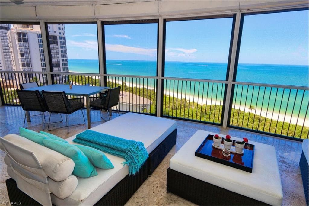 8665 Bay Colony DR 901-2