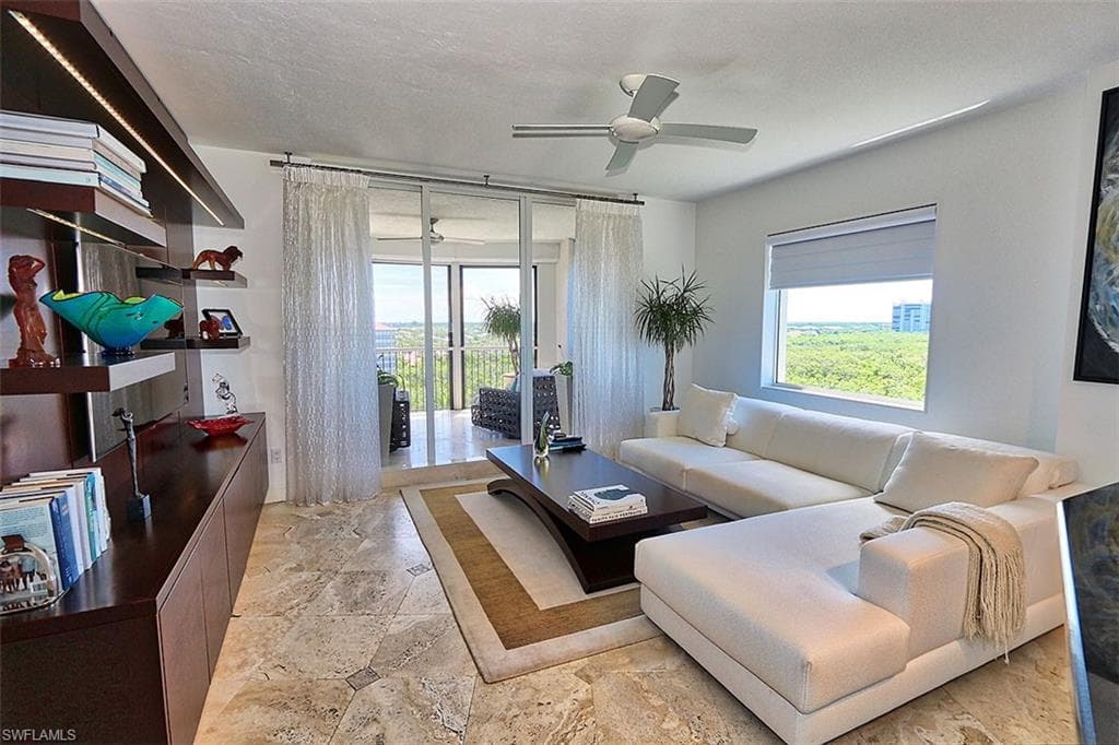 8665 Bay Colony DR 901-14