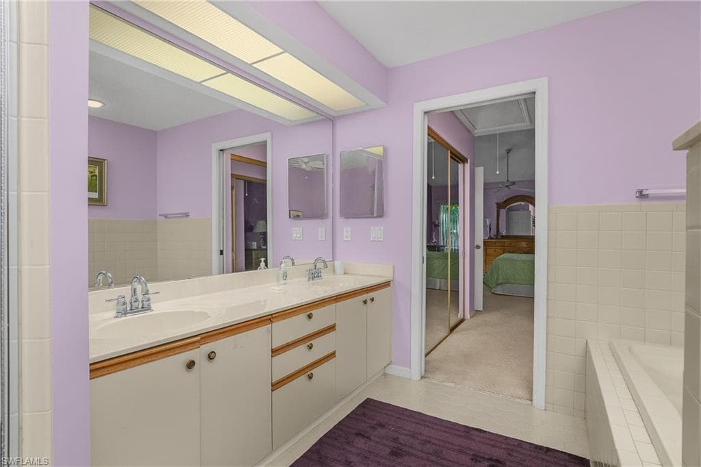 21705 Sungate CT, ESTERO FL 33928-12