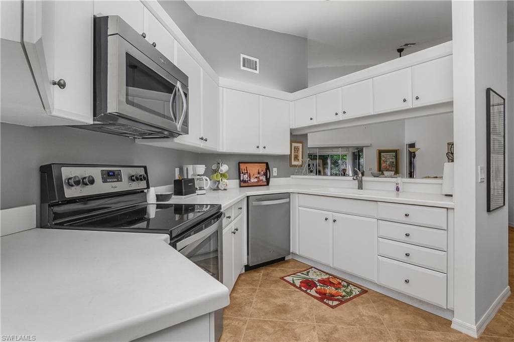 21705 Sungate CT, ESTERO FL 33928-2