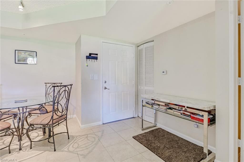 1265 Wildwood Lakes BLVD # 106, NAPLES FL 34104-1