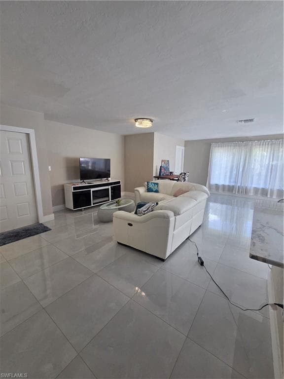 280 Lanchester CT # 38, NAPLES FL 34112-13