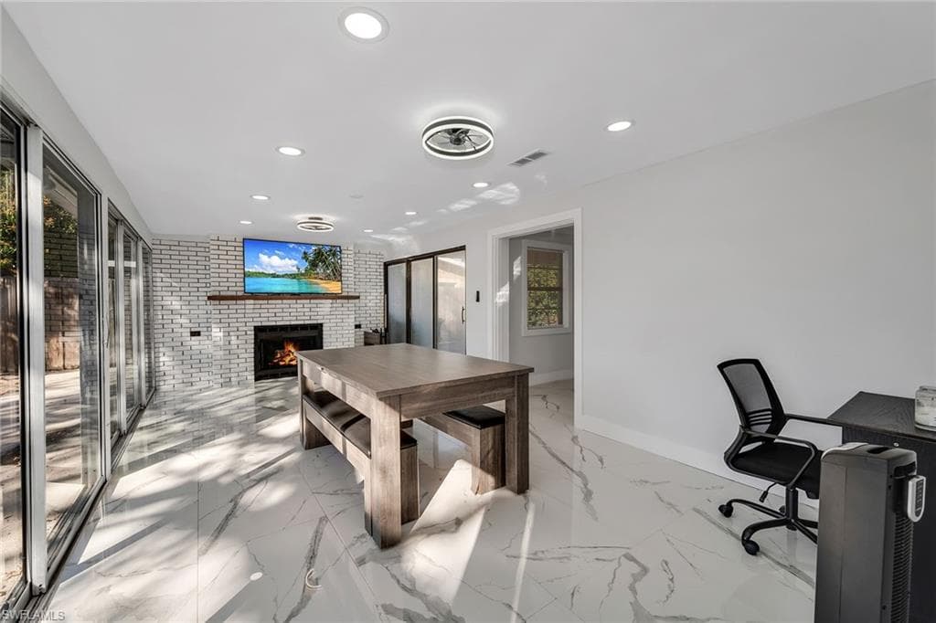 3954 Coconut CIR N, NAPLES FL 34104-12