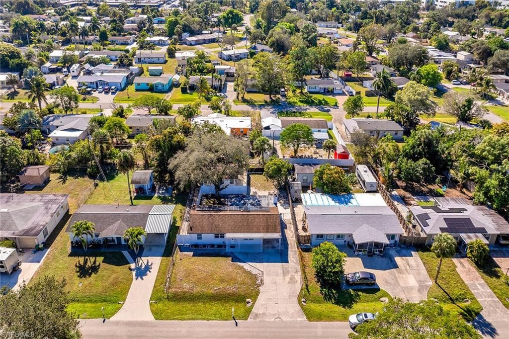 3954 Coconut CIR N, NAPLES FL 34104-31