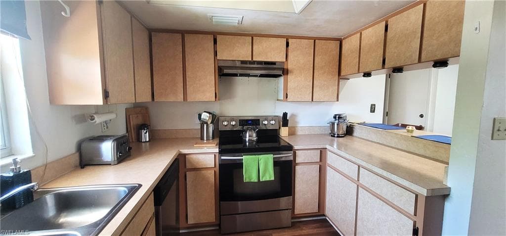 4213 SE 19th AVE # 208, CAPE CORAL FL 33904-15