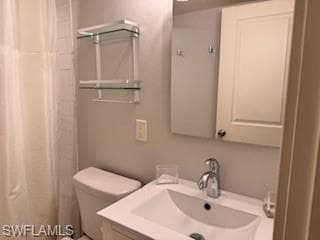 2121 Collier AVE # 220, FORT MYERS FL 33901-15