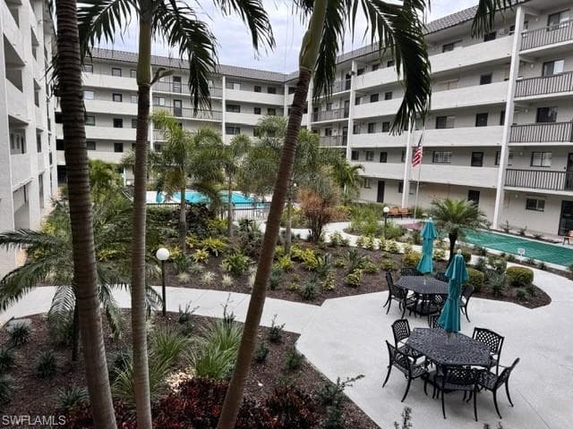 2121 Collier AVE # 220, FORT MYERS FL 33901-25