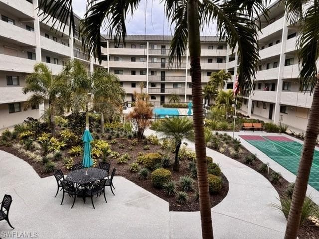 2121 Collier AVE # 220, FORT MYERS FL 33901-24