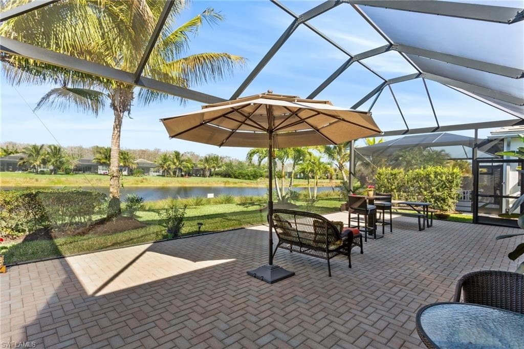 11528 Jacaranda DR, NAPLES FL 34120-27