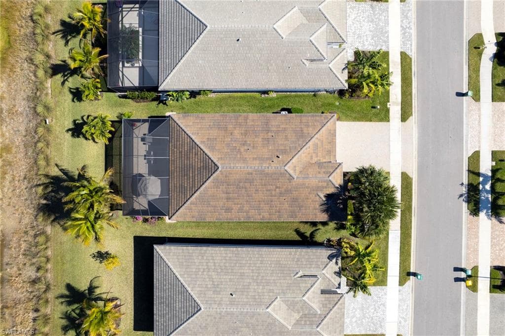 11528 Jacaranda DR, NAPLES FL 34120-30