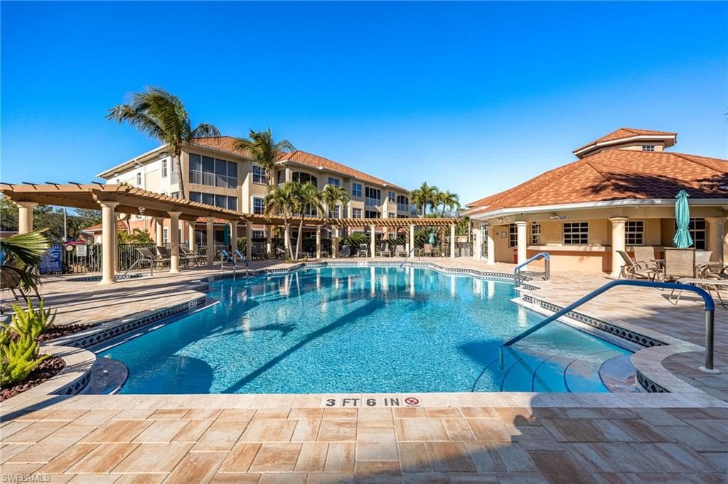 1121 Van Loon Commons CIR # 305, CAPE CORAL FL 33909-29