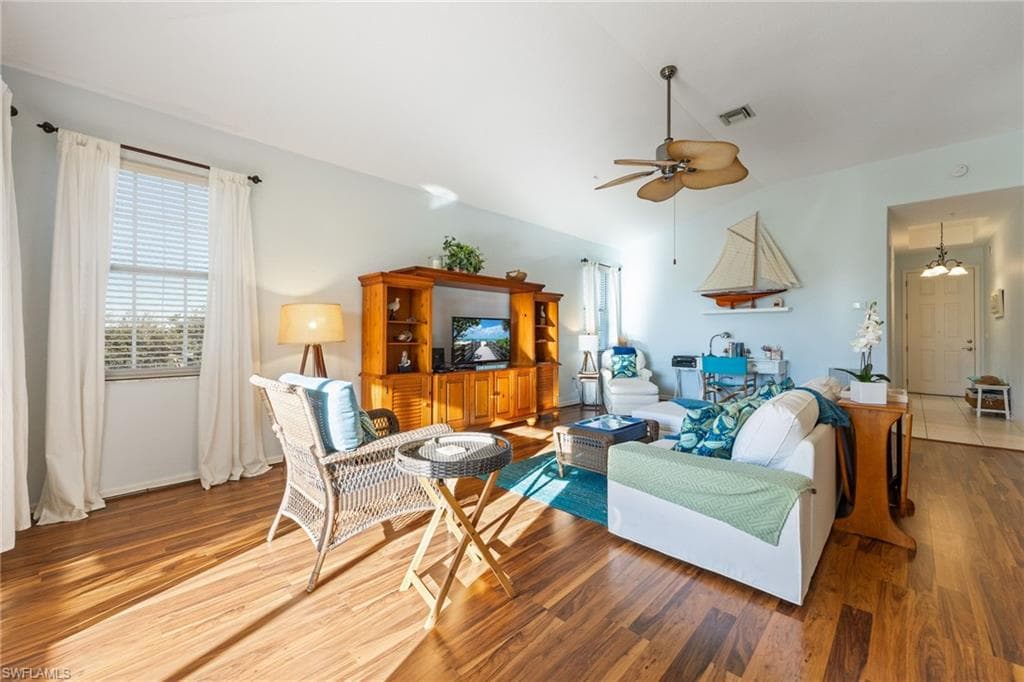 1121 Van Loon Commons CIR # 305, CAPE CORAL FL 33909-9