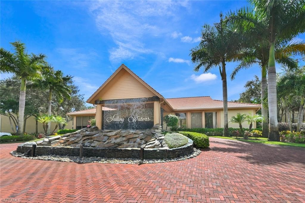 2350 Hidden Lake CT # 3, NAPLES FL 34112-25