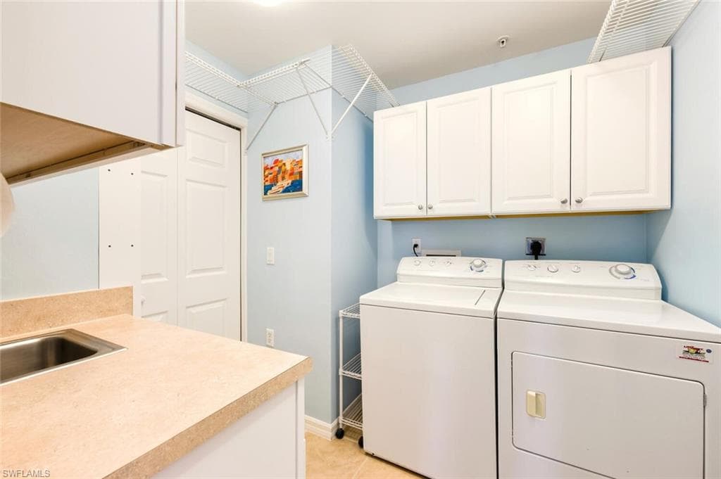 2350 Hidden Lake CT # 3, NAPLES FL 34112-21