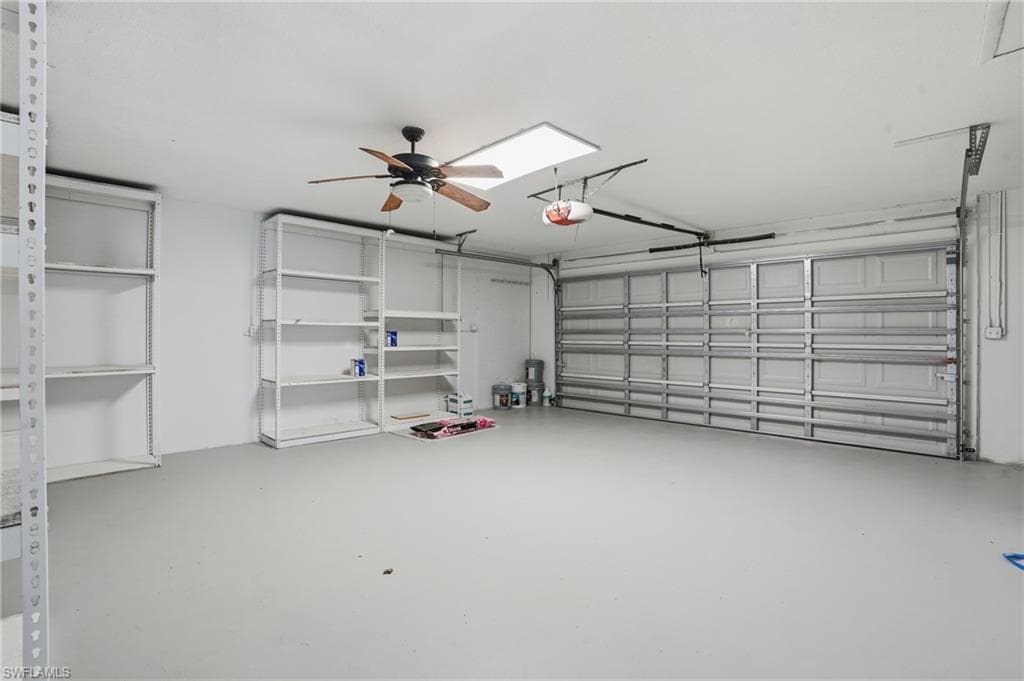 113 E Lake DR, LEHIGH ACRES FL 33936-41