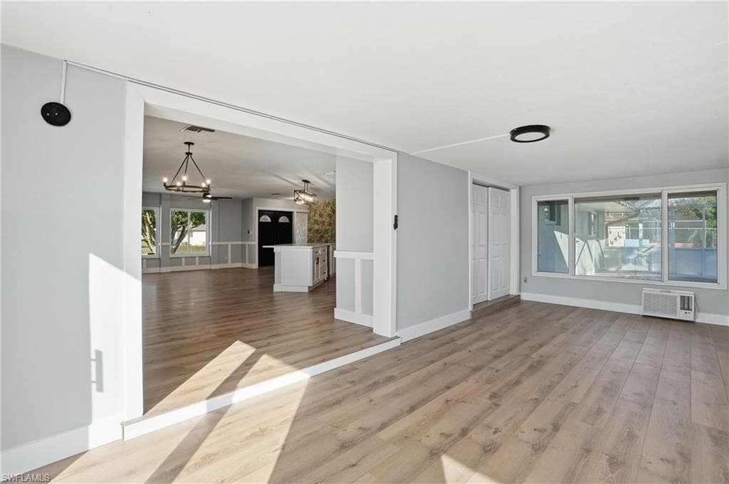 113 E Lake DR, LEHIGH ACRES FL 33936-23