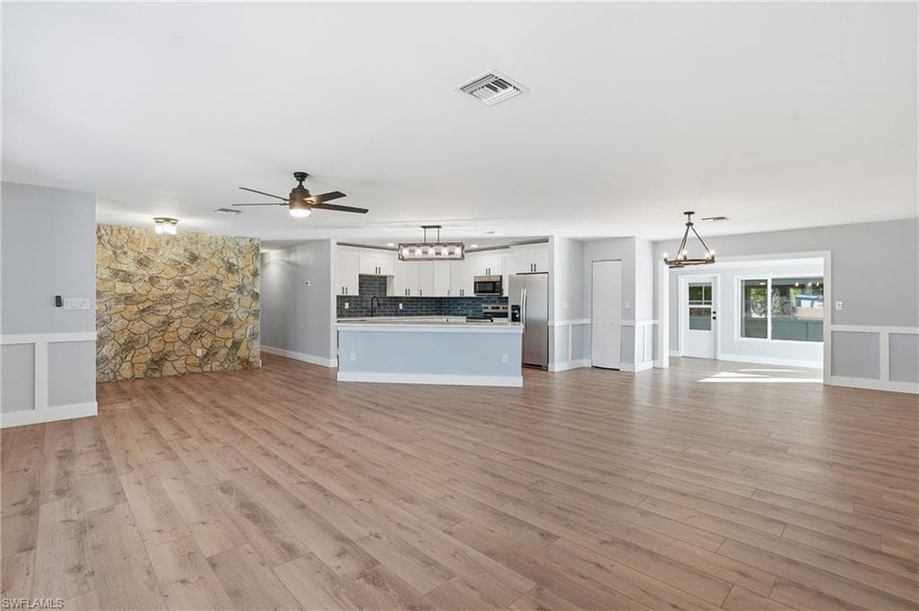 113 E Lake DR, LEHIGH ACRES FL 33936-14