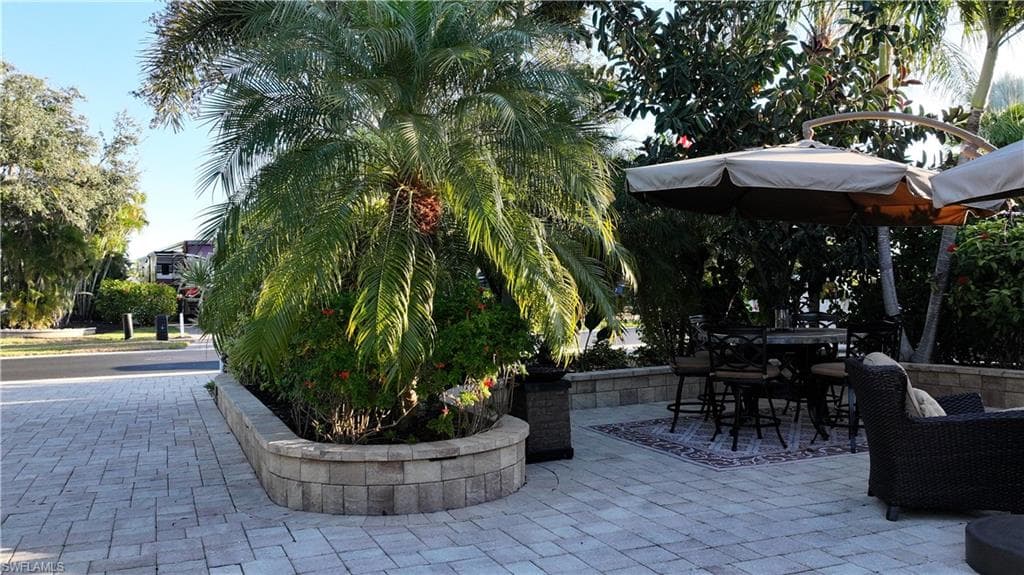 4620 Southern Breeze DR-5