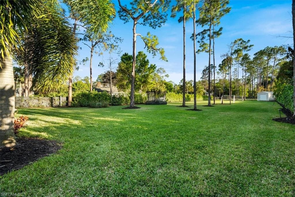 5858 Star Grass LN, NAPLES FL 34116-27