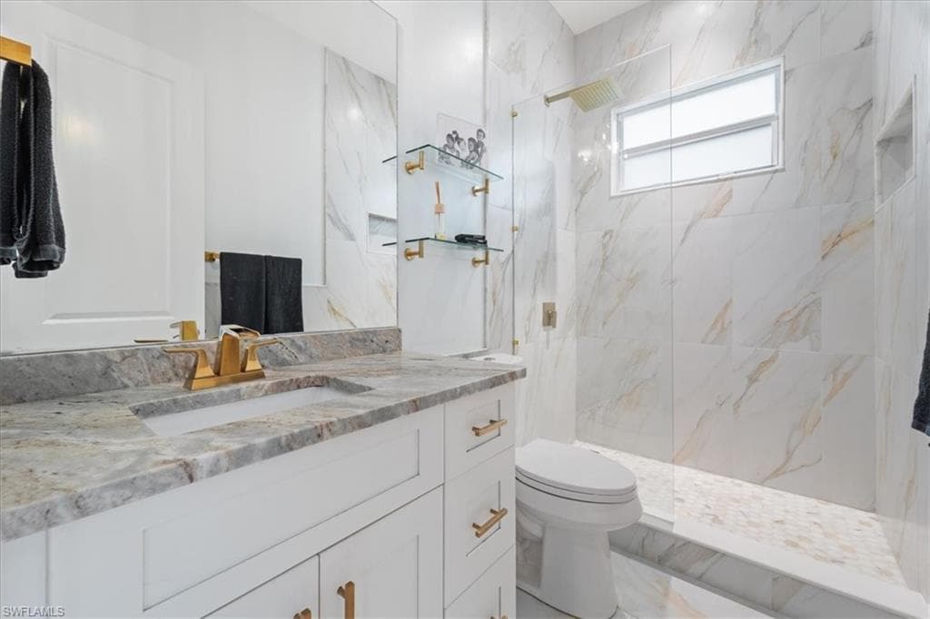 5858 Star Grass LN, NAPLES FL 34116-24