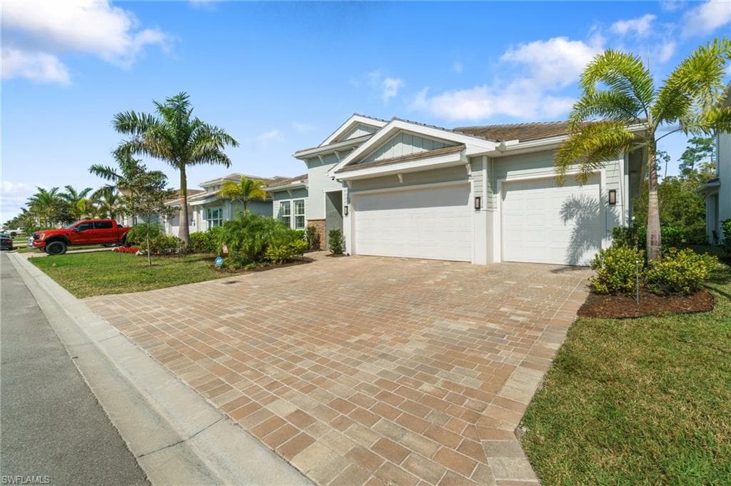 28113 Captiva Shell LOOP, BONITA SPRINGS FL 34135-32