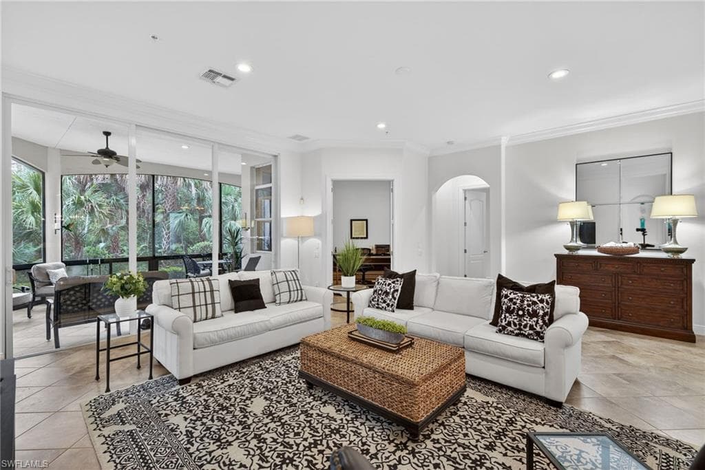 28540 Calabria CT 101-0