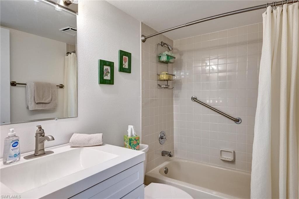 15000 Arbor Lakes DR E # 2, NORTH FORT MYERS FL 33917-16