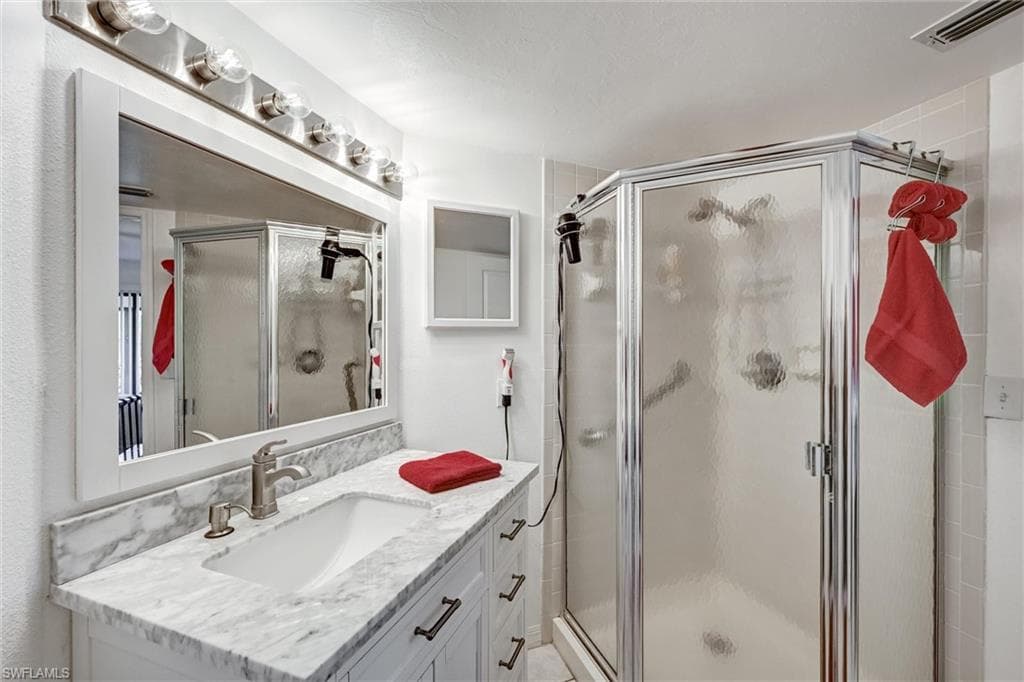 15000 Arbor Lakes DR E # 2, NORTH FORT MYERS FL 33917-13