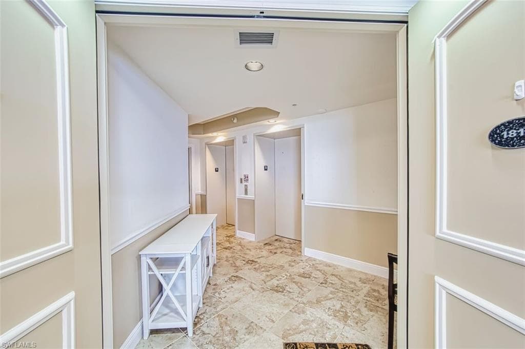 2090 W First ST 1810-5