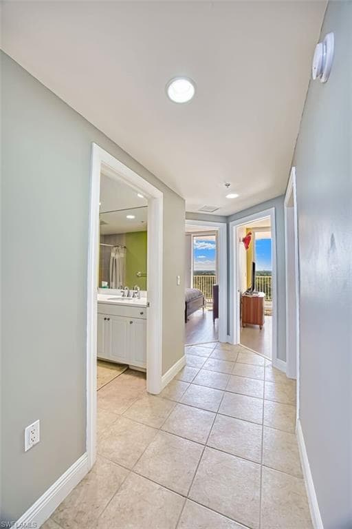 2090 W First ST 1810-21