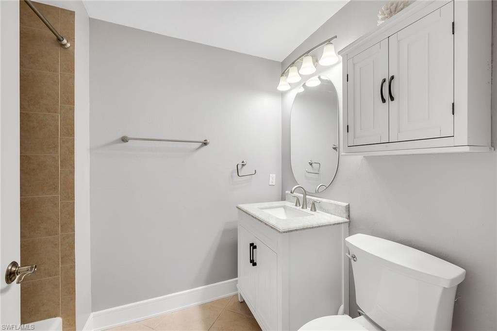 1285 Rialto WAY # 102, NAPLES FL 34114-21