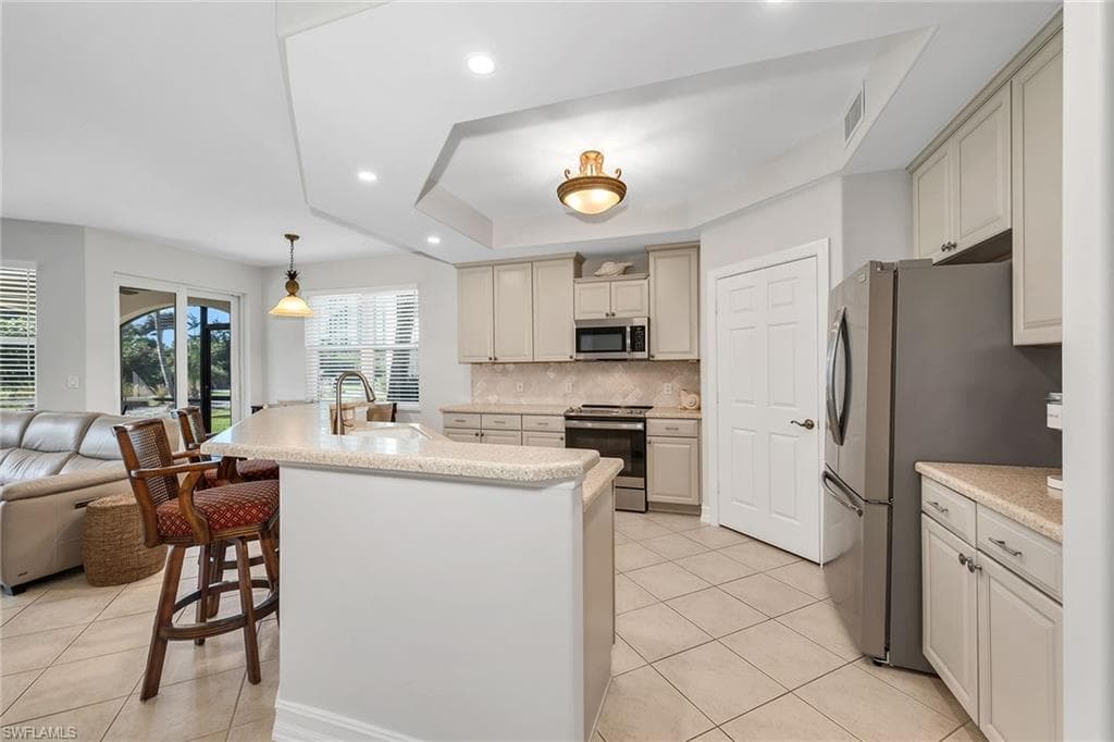 1285 Rialto WAY # 102, NAPLES FL 34114-6