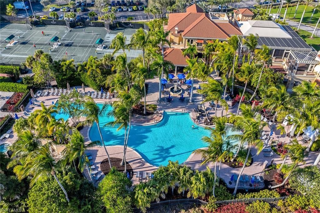 1285 Rialto WAY # 102, NAPLES FL 34114-47