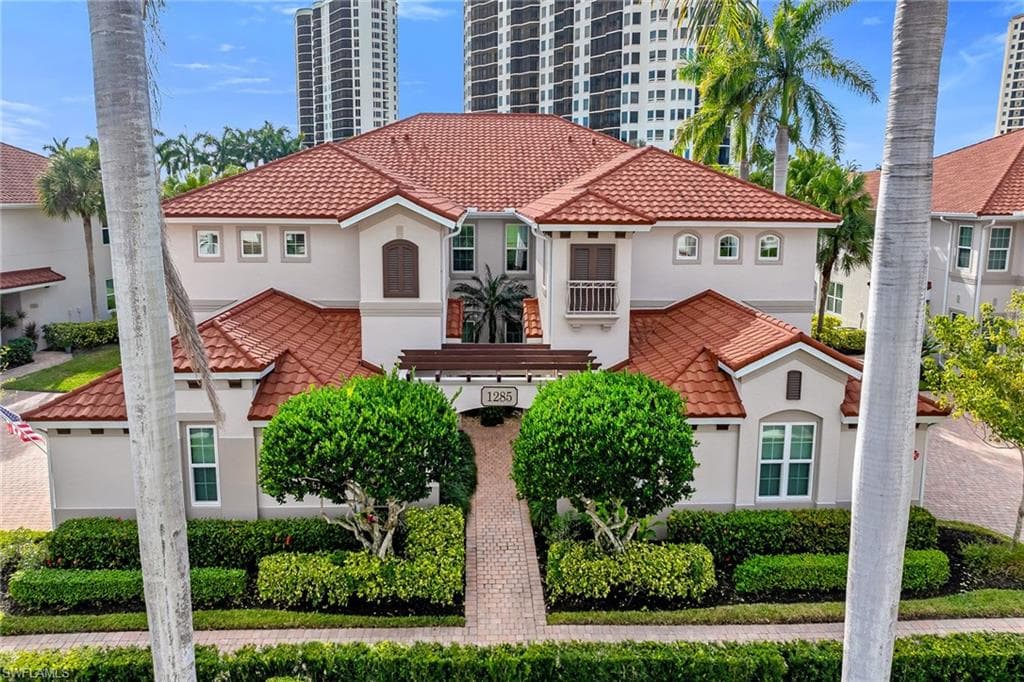 1285 Rialto WAY # 102, NAPLES FL 34114-38