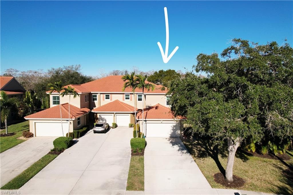 6775 Huntington Lakes CIR # 202, NAPLES FL 34119-1