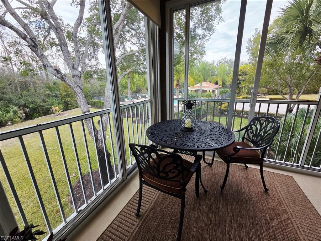 6775 Huntington Lakes CIR # 202, NAPLES FL 34119-15