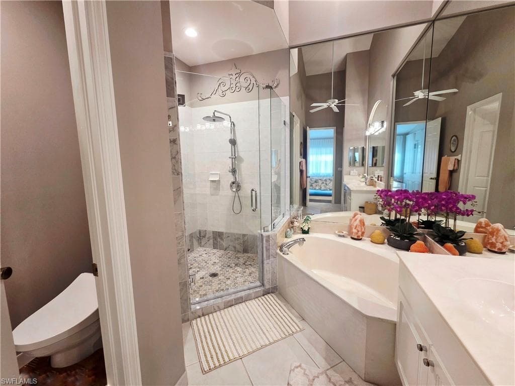 6775 Huntington Lakes CIR # 202, NAPLES FL 34119-11