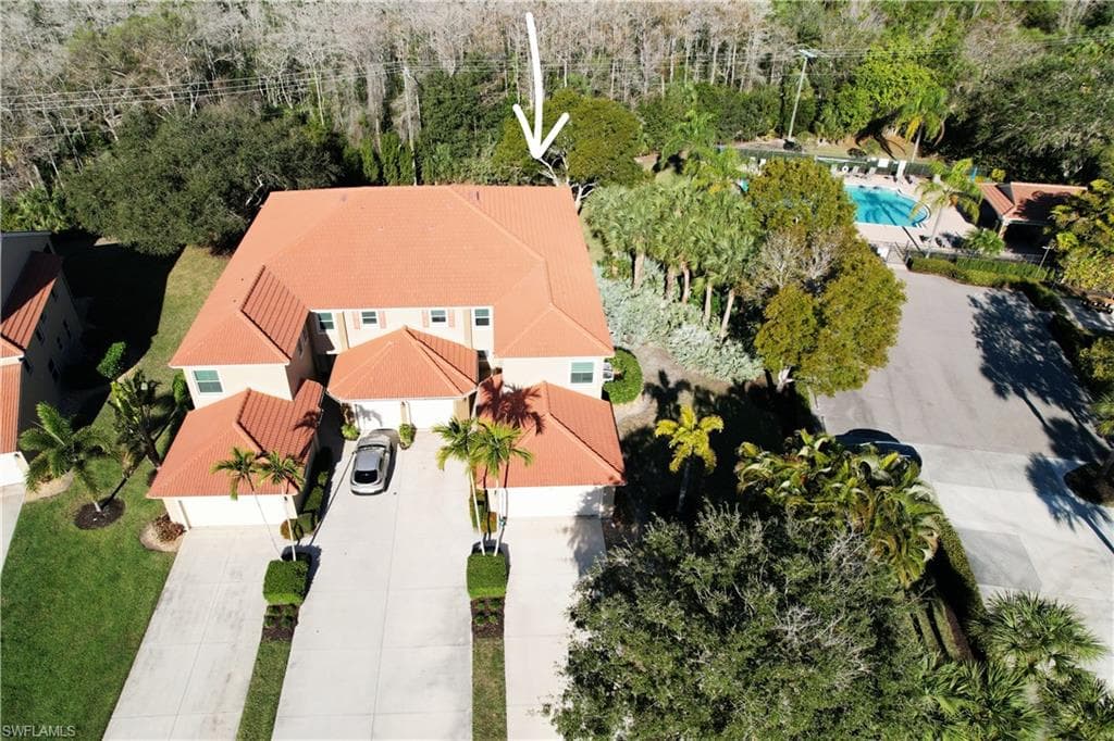 6775 Huntington Lakes CIR # 202, NAPLES FL 34119-2