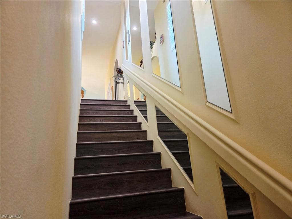 6775 Huntington Lakes CIR # 202, NAPLES FL 34119-27