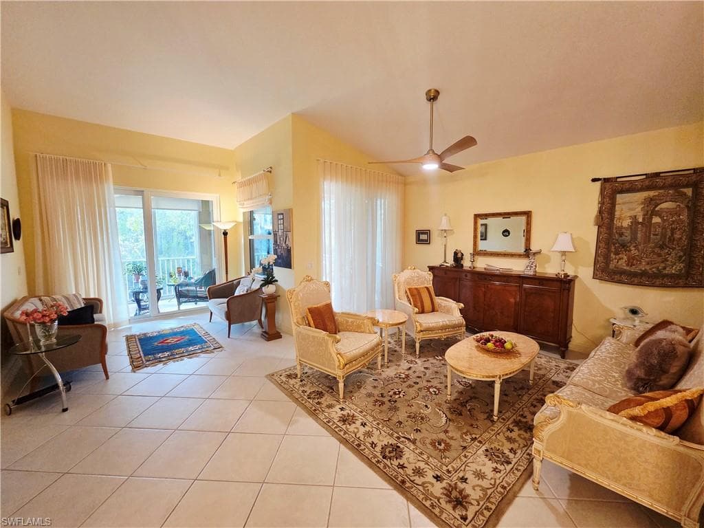 6775 Huntington Lakes CIR # 202, NAPLES FL 34119-17
